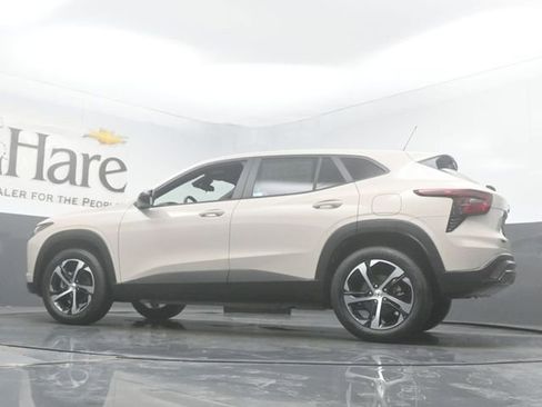 New 2026 Chevrolet Trax RS w/ Driver Confidence Package FWD image 33