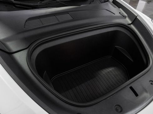 Used 2020 Tesla Model Y Performance image 54