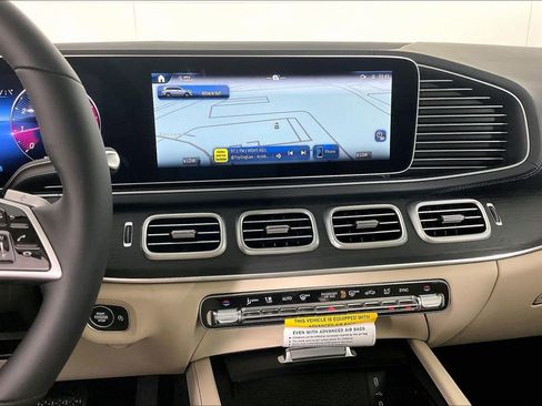 New 2026 Mercedes-Benz GLS 450 4MATIC image 7