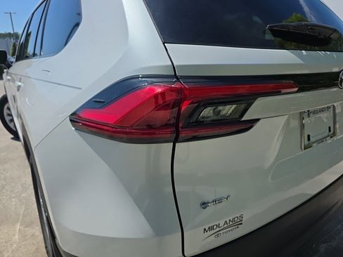 Used 2024 Toyota Grand Highlander XLE image 6