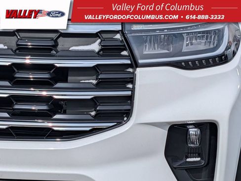 New 2025 Ford Explorer Active w/ Active Comfort Package AWD/4WD image 12