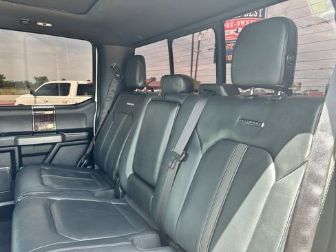Used 2016 Ford F150 Platinum w/ Equipment Group 701A Luxury AWD/4WD image 22