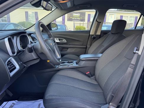 Used 2017 Chevrolet Equinox LS image 10