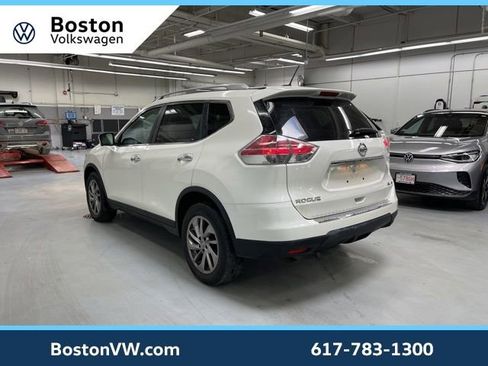 Used 2015 Nissan Rogue SL w/ SL Premium Package image 2