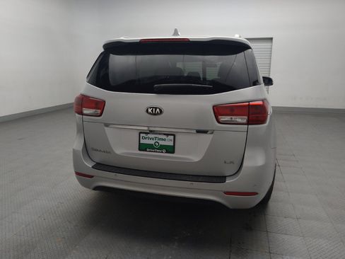 Used 2018 Kia Sedona LX w/ LX Essentials Premium Package FWD image 7