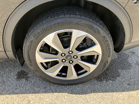 Used 2024 Ford Escape Platinum AWD/4WD image 20