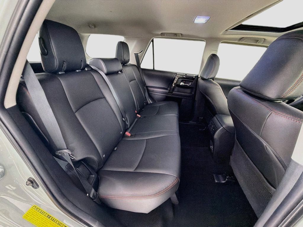 Used 2022 Toyota 4Runner TRD Off-Road Premium AWD/4WD image 28