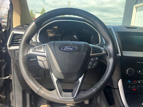 Used 2018 Ford Edge SEL w/ Equipment Group 201A image 20
