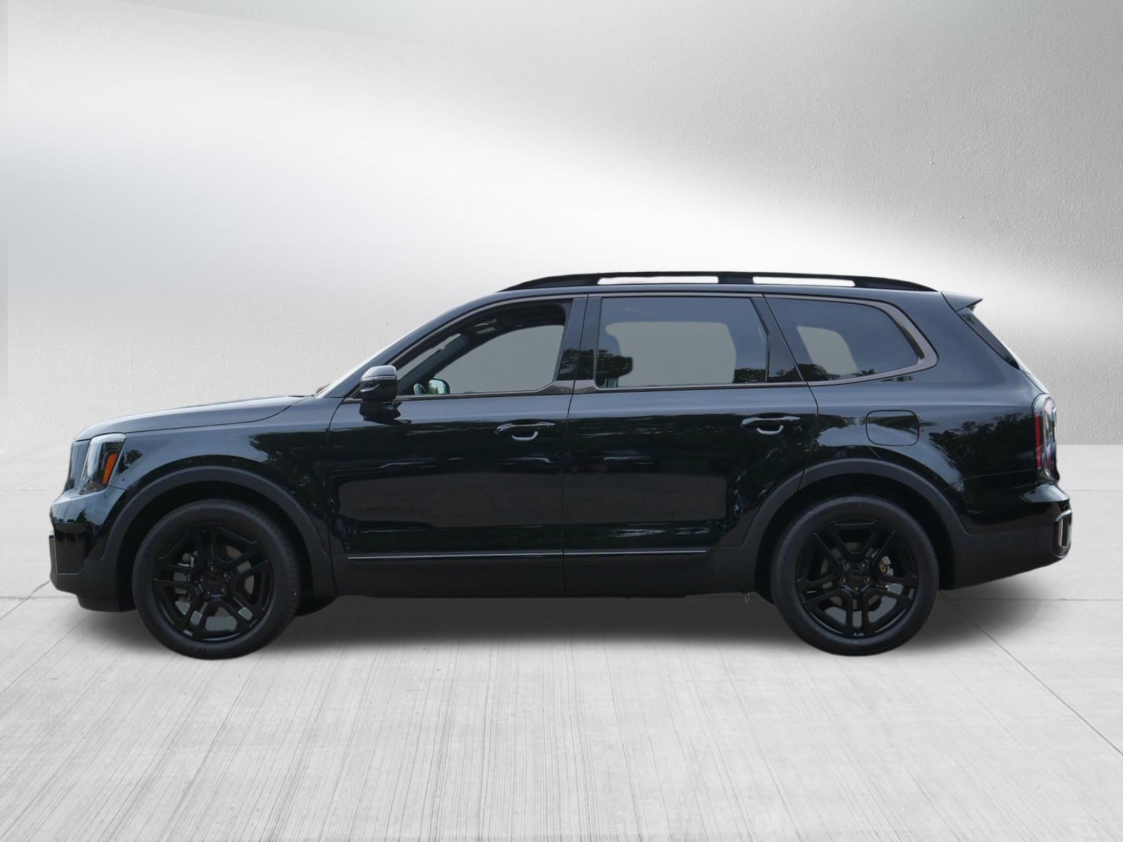 Certified 2025 Kia Telluride SX Prestige X-Line AWD/4WD image 4