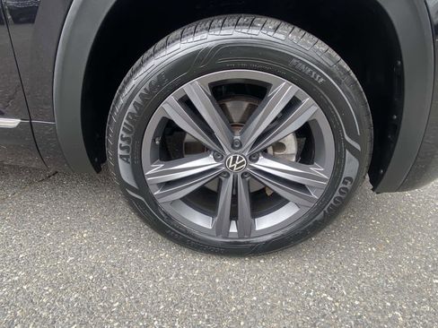 Certified 2022 Volkswagen Atlas SEL R-Line AWD/4WD image 37