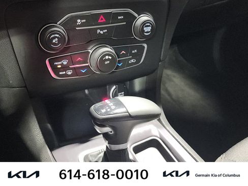 Used 2016 Dodge Charger SE w/ Popular Equipment Group image 25