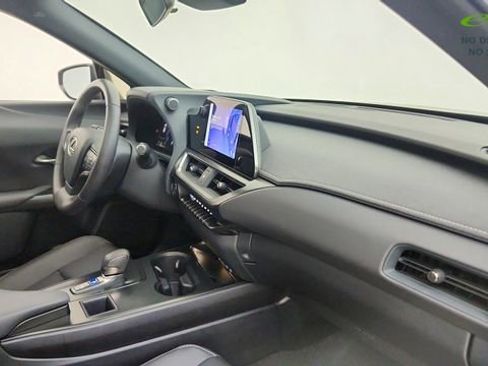Used 2025 Lexus UX 300h FWD image 20
