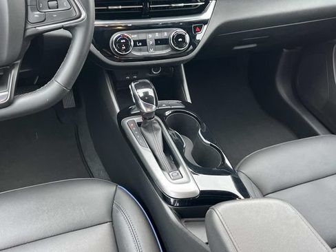 Used 2025 Buick Envista Sport Touring FWD image 14
