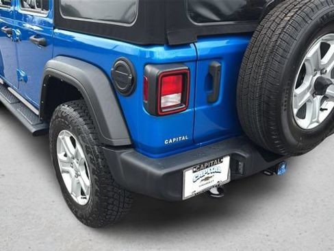 Used 2022 Jeep Wrangler Unlimited Sport AWD/4WD image 32
