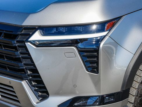 Used 2024 Lexus GX 550 AWD/4WD image 8