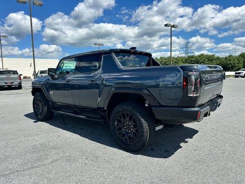 New 2026 GMC Hummer EV 4x4 Crew Cab w/ LPO, Sport Package image 7