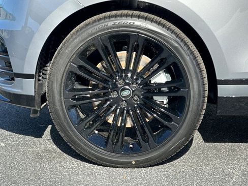 New 2024 Land Rover Range Rover Velar Dynamic HSE AWD/4WD image 24
