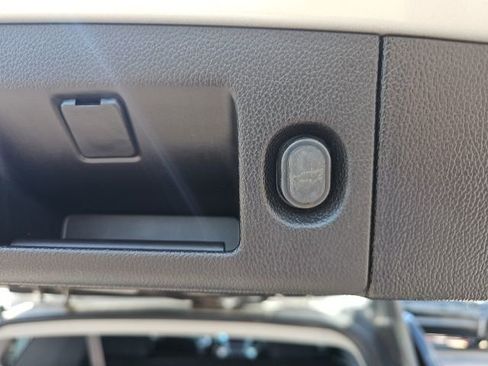 Used 2019 GMC Yukon SLT w/ Open Road Package image 18