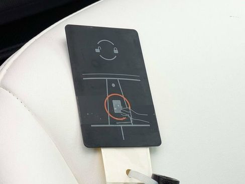 Used 2019 Tesla Model 3 image 27