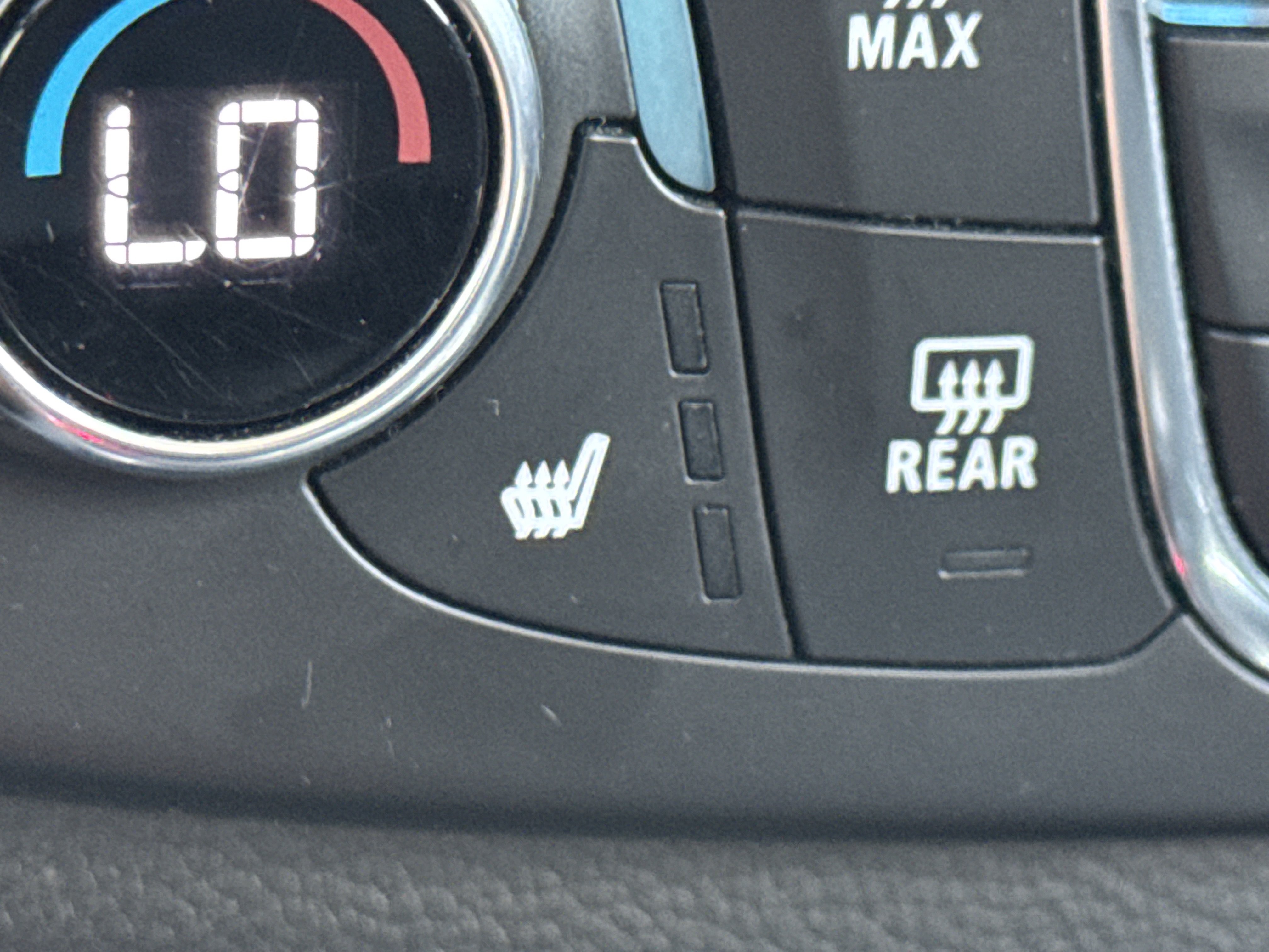 Used 2021 Chevrolet Traverse RS AWD/4WD image 22