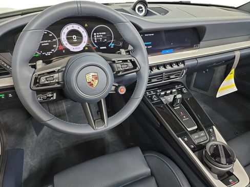 New 2026 Porsche 911 Carrera 4S image 4