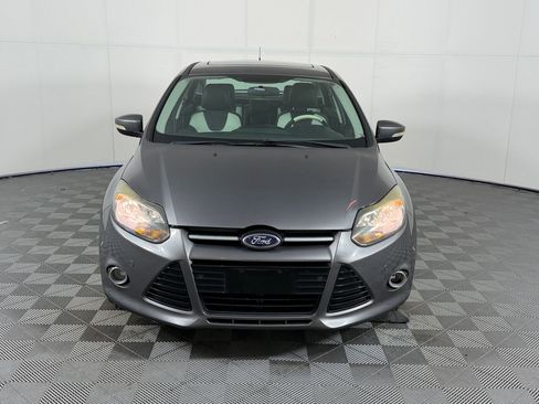 Used 2014 Ford Focus Titanium FWD image 5