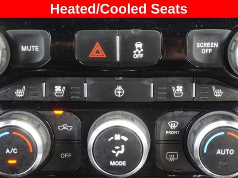 Used 2019 RAM 3500 Laramie AWD/4WD image 9