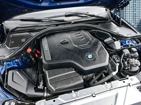 Used 2022 BMW 330i Sedan w/ Driving Assistance Package RWD image 35