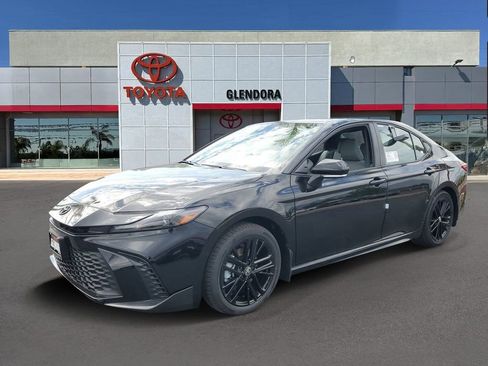 New 2026 Toyota Camry SE image 7