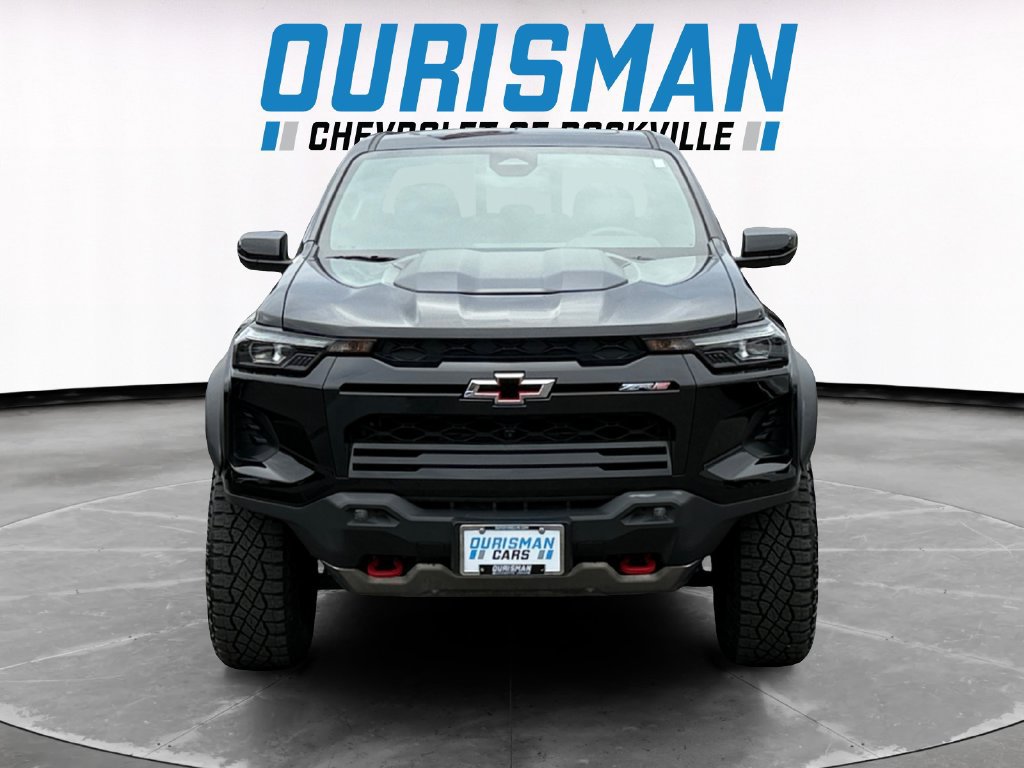 Used 2026 Chevrolet Colorado ZR2 w/ Technology Package AWD/4WD image 8