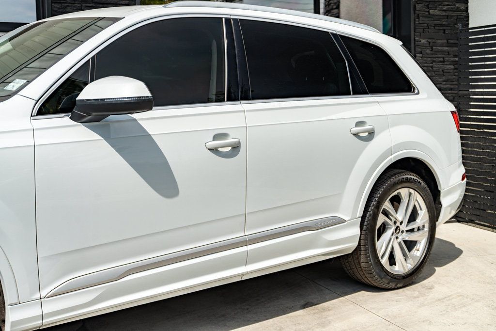 Used 2022 Audi Q7 3.0T Premium Plus w/ Premium Plus Package AWD/4WD image 7