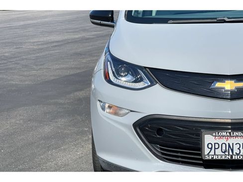 Used 2021 Chevrolet Bolt LT FWD image 18