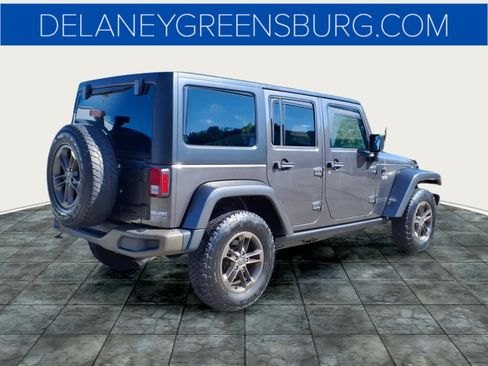 Used 2016 Jeep Wrangler Unlimited Sahara AWD/4WD image 3