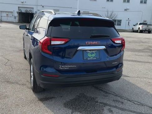 Certified 2023 GMC Terrain SLE w/ Driver Convenience Package image 8