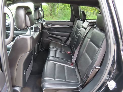 Certified 2020 Jeep Grand Cherokee Overland AWD/4WD image 30