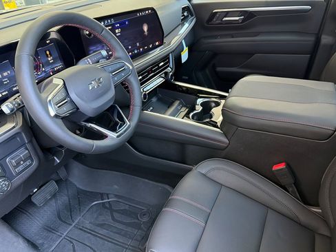 New 2026 Chevrolet Suburban RST w/ Comfort Package AWD/4WD image 9