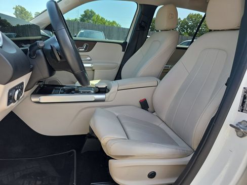 Certified 2022 Mercedes-Benz GLB 250 image 10