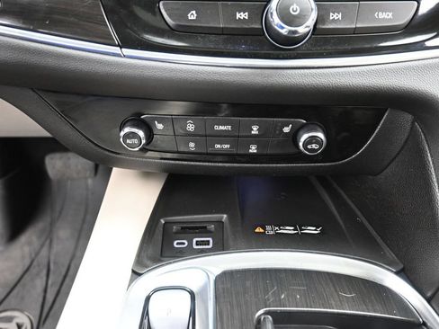 Used 2023 Buick Enclave Essence w/ Experience Buick Package AWD/4WD image 19