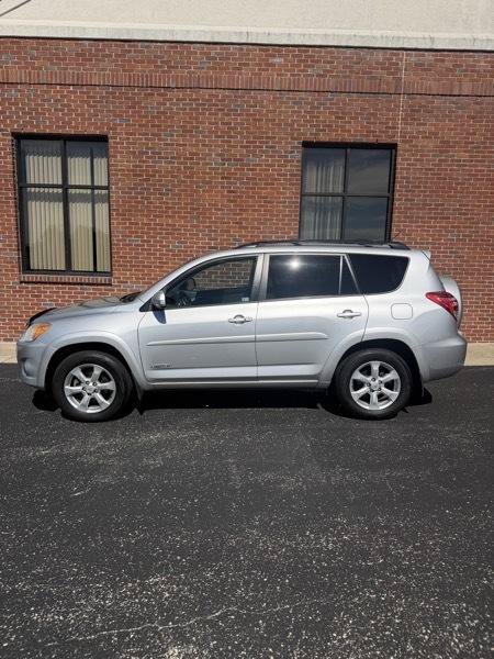 Used 2012 Toyota RAV4 Limited w/ Navigation Value Pkg AWD/4WD image 2