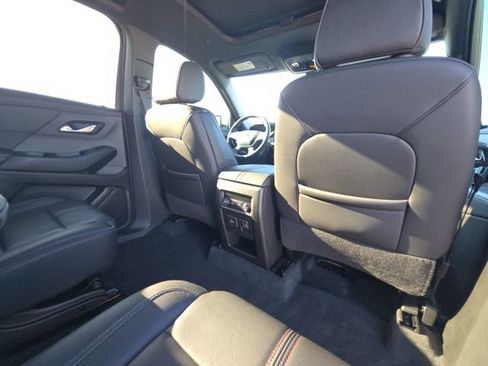 Used 2023 Chevrolet Traverse RS w/ LPO, Floor Liner Package AWD/4WD image 19