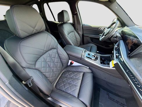 New 2026 BMW X5 xDrive40i w/ M Sport Package image 15