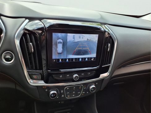 Certified 2021 Chevrolet Traverse Premier w/ Redline Edition AWD/4WD image 21