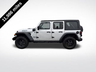 Used 2024 Jeep Wrangler Unlimited AWD/4WD video 2