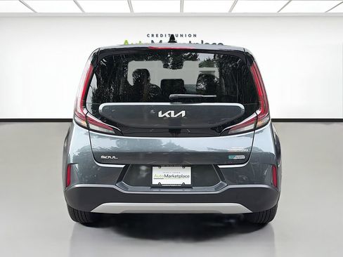 Used 2025 Kia Soul EX FWD image 6