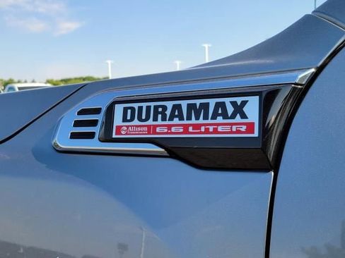 Used 2024 GMC Sierra 3500 Denali w/ Technology Package AWD/4WD image 12