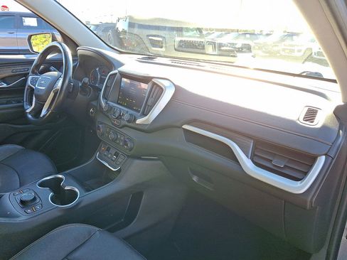 Used 2021 GMC Terrain SLT image 11