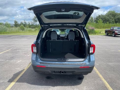 New 2026 Ford Explorer Active AWD/4WD image 10