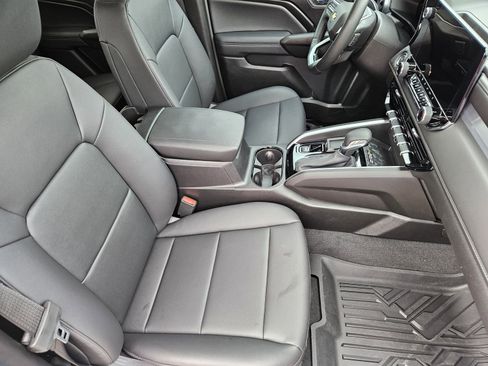 Certified 2026 Chevrolet Colorado LT w/ LT Convenience Package image 18