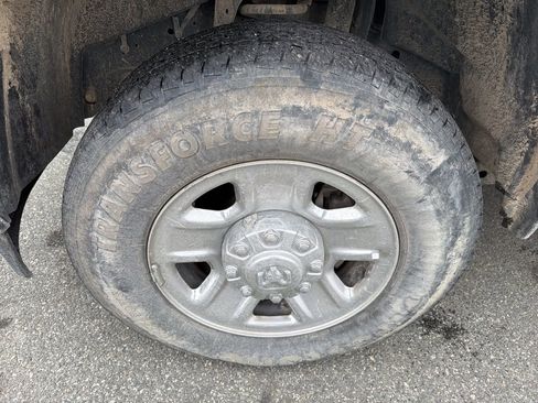 Used 2022 RAM 2500 Big Horn w/ Cold Weather Group image 11