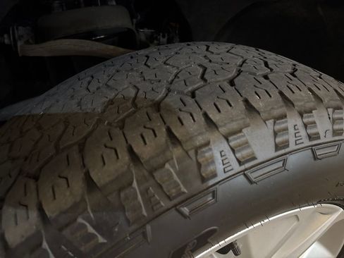 Used 2023 Chevrolet Silverado 1500 Custom image 23